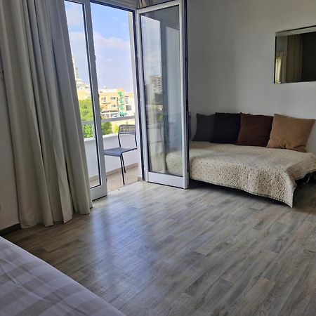 Apartamento Downtown Living By 'Flats Nicosia' Exterior foto