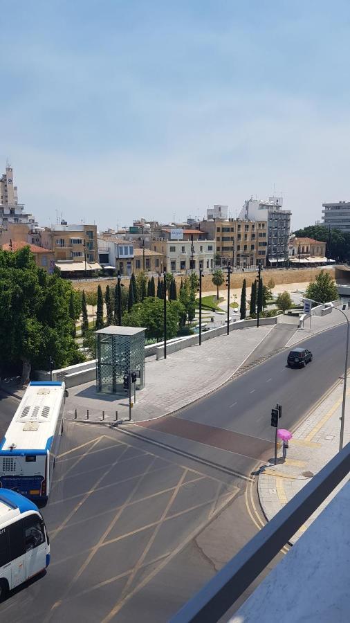 Downtown Living By 'Flats Nicosia' Apartamento Exterior foto